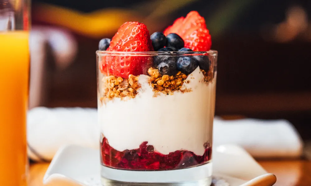 kites-yogurt-parfait