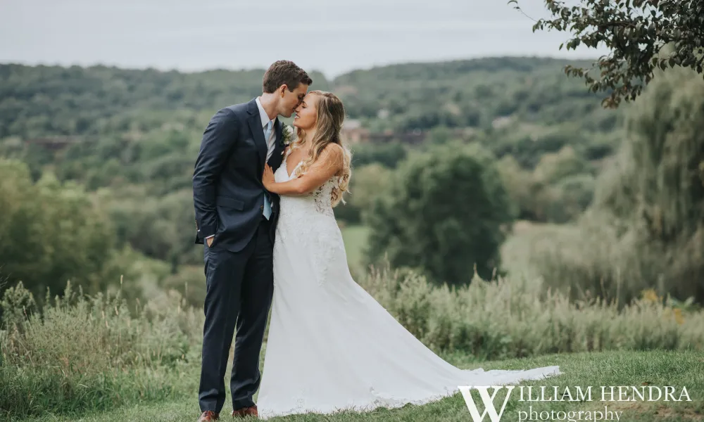 Wedding couple at Minerals Hotel