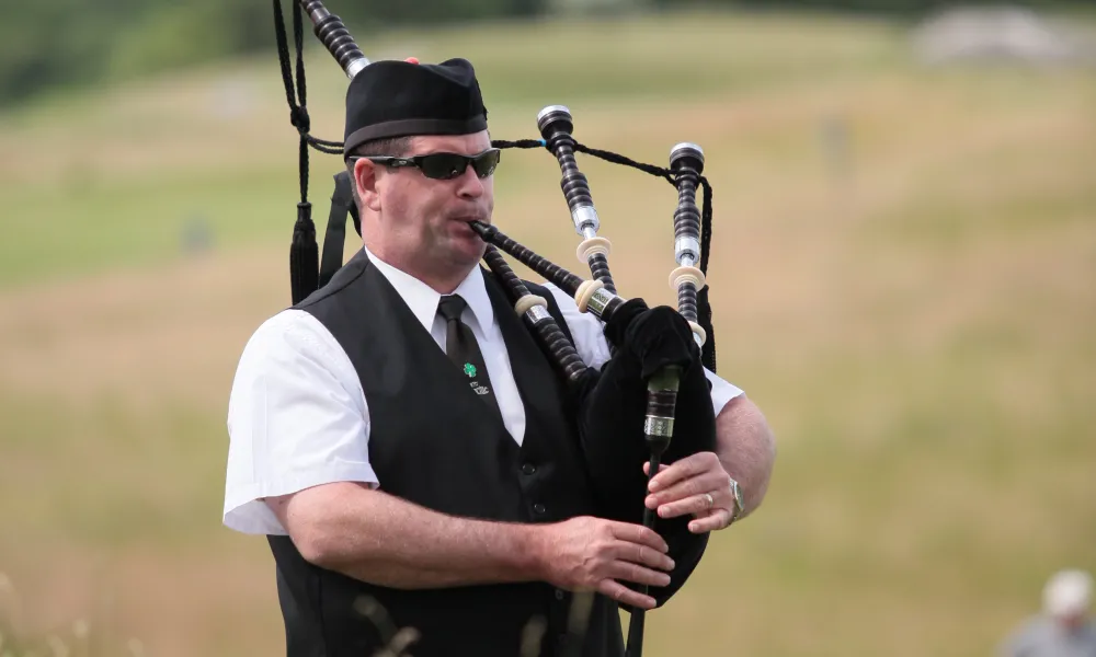 Live Pipe Music at Owen's Pub