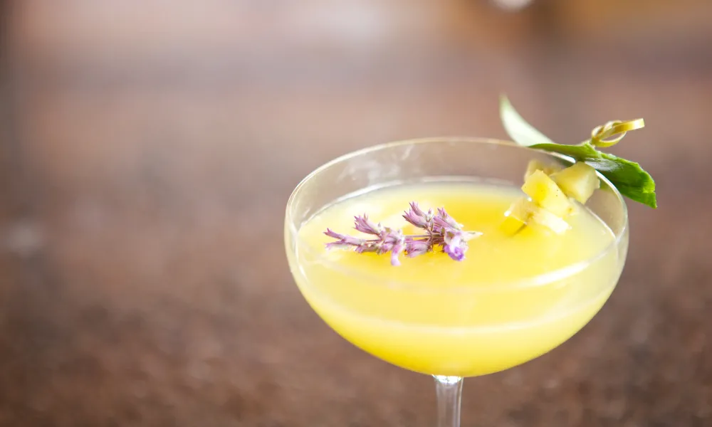 Chef's Garden Floral &amp; Yellow Libation