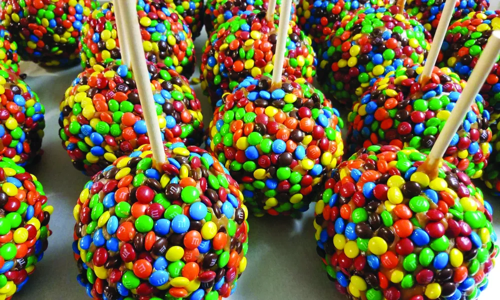 M&amp;M covered apples