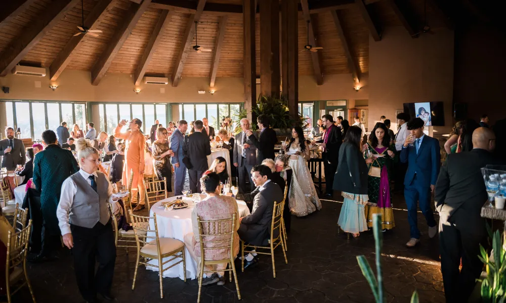 Cocktail hour in the rotunda