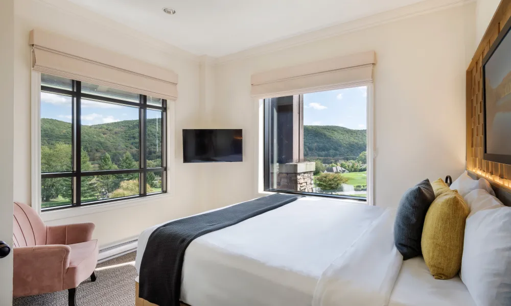 Bedroom with mountain views in the 2 bed 2 bath suite.