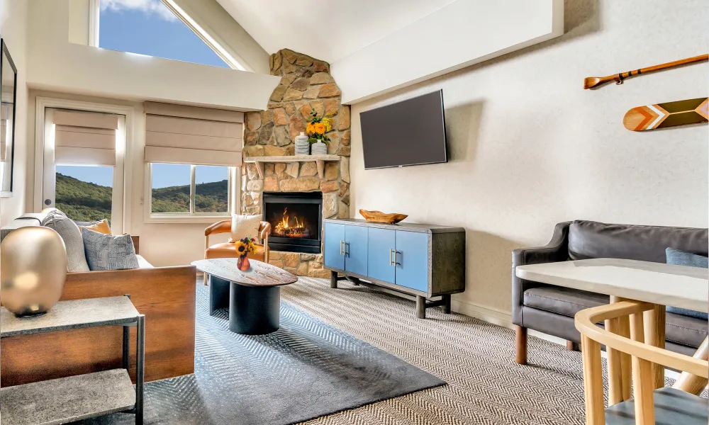 Living room area in hotel suite at Grand Cascades Lodge